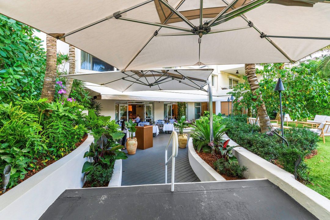 For Sale: $2,999,000 (2 beds, 2 baths, 1416 Square Feet)