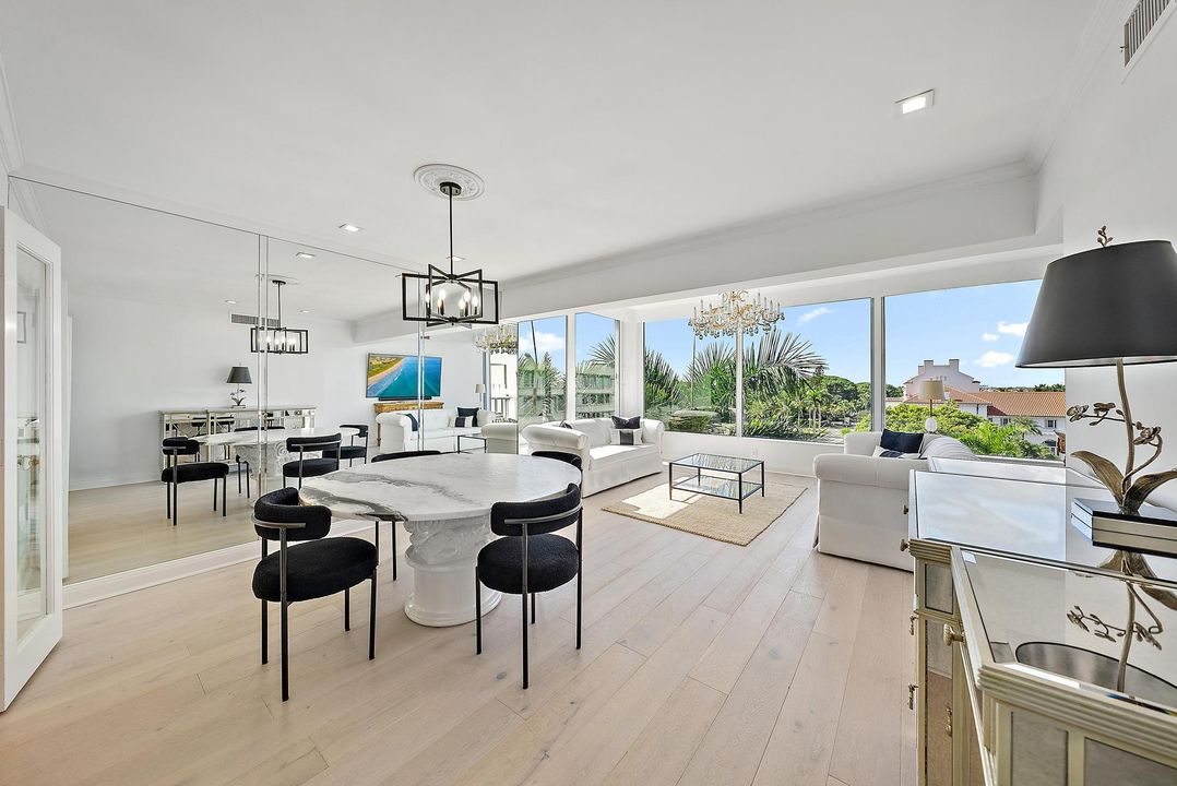 For Sale: $2,999,000 (2 beds, 2 baths, 1416 Square Feet)