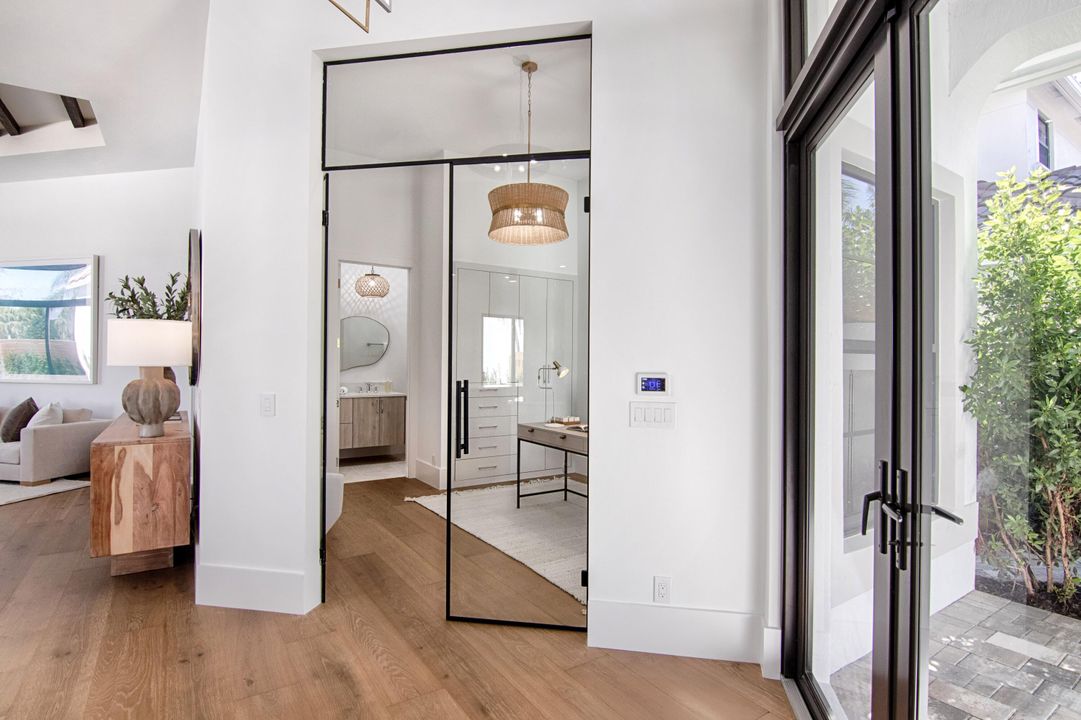 En Venta: $2,850,000 (3 camas, 3 baños, 2411 Pies cuadrados)