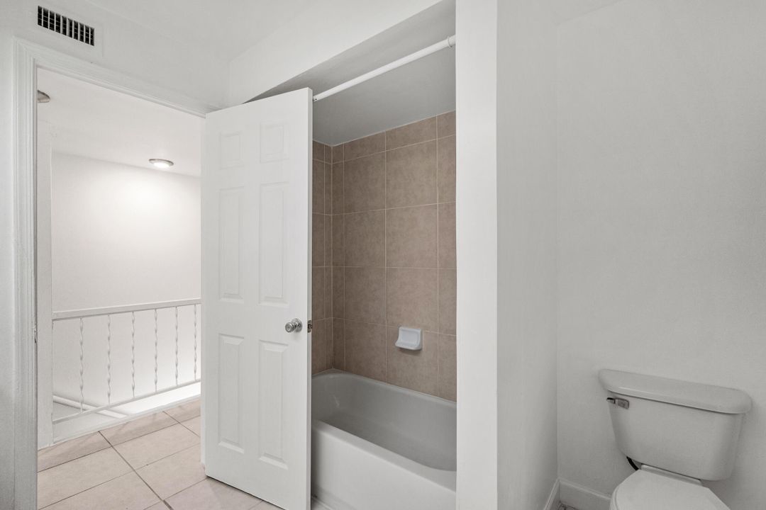 出租: $2,195 (2 贝兹, 1 浴室, 1000 平方英尺)