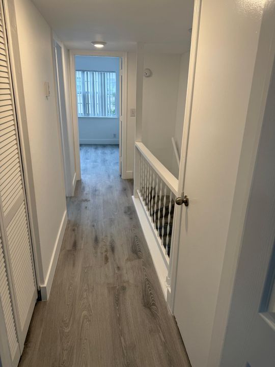 出租: $2,195 (2 贝兹, 1 浴室, 1000 平方英尺)