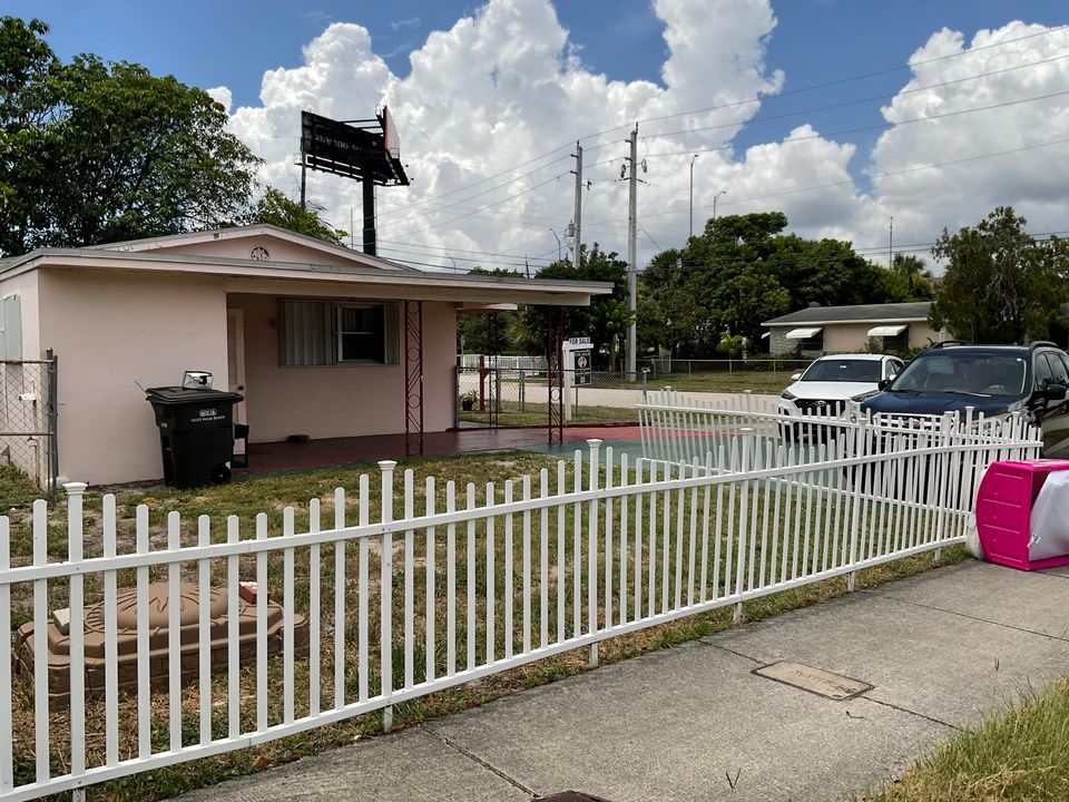 En Venta: $423,000 (2 camas, 1 baños, 999 Pies cuadrados)