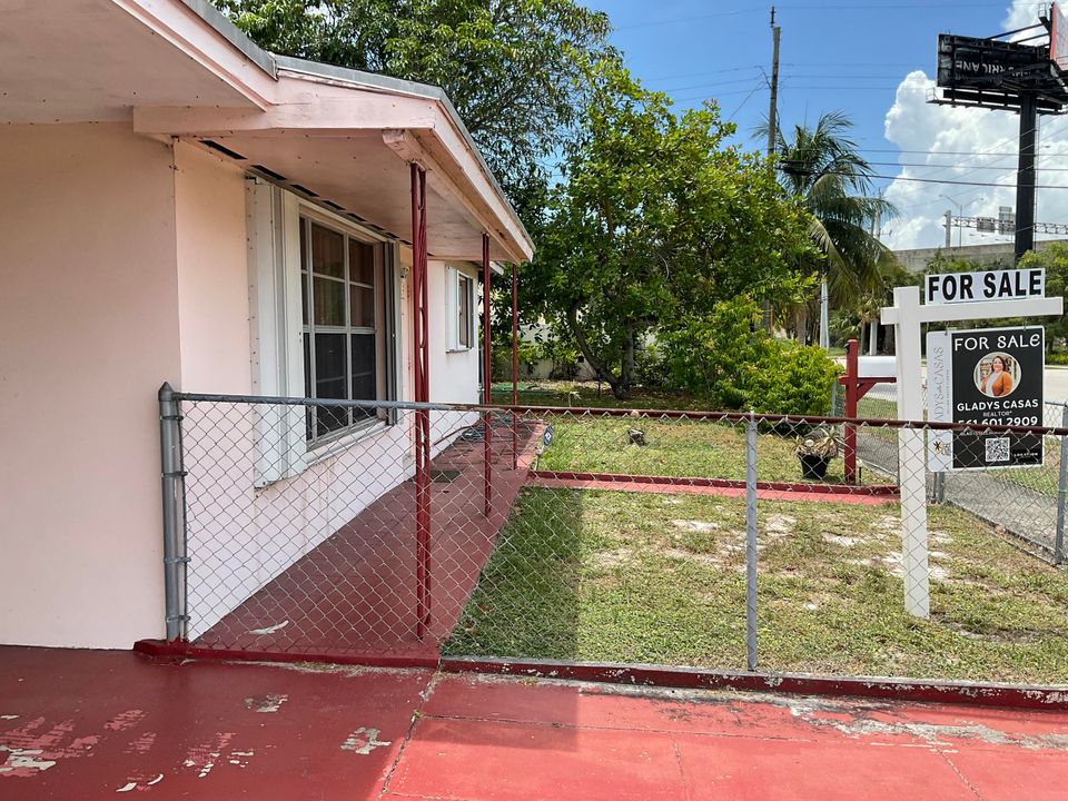 En Venta: $423,000 (2 camas, 1 baños, 999 Pies cuadrados)