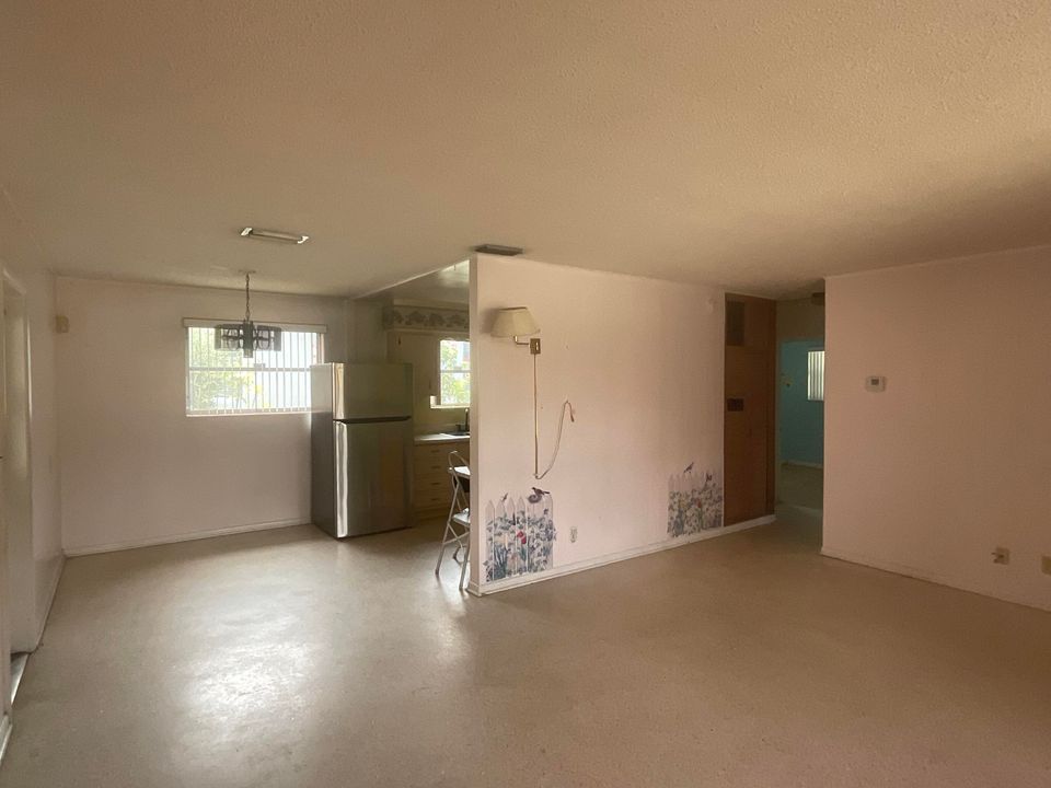 En Venta: $423,000 (2 camas, 1 baños, 999 Pies cuadrados)