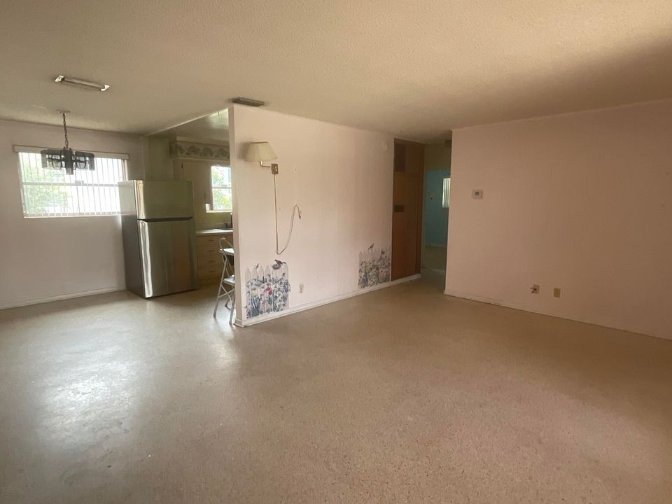 En Venta: $423,000 (2 camas, 1 baños, 999 Pies cuadrados)