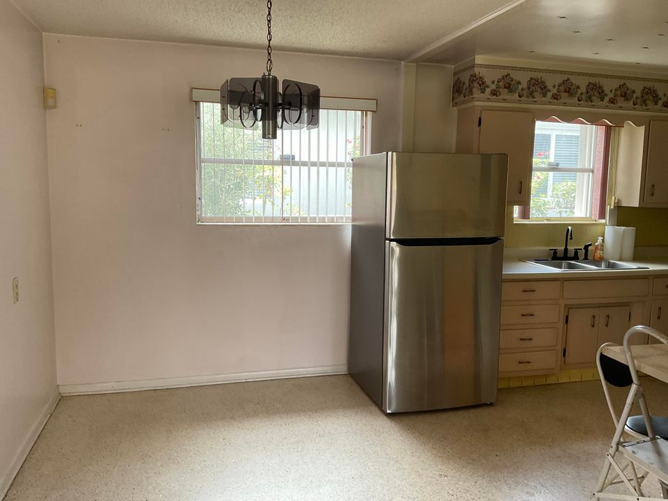 En Venta: $423,000 (2 camas, 1 baños, 999 Pies cuadrados)