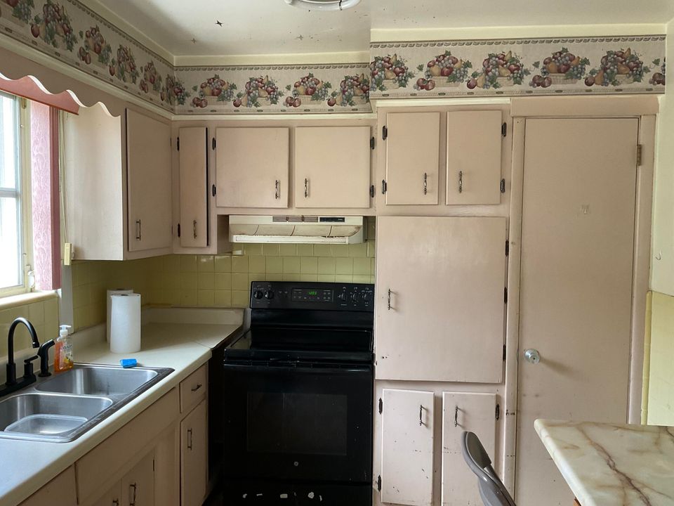 En Venta: $423,000 (2 camas, 1 baños, 999 Pies cuadrados)