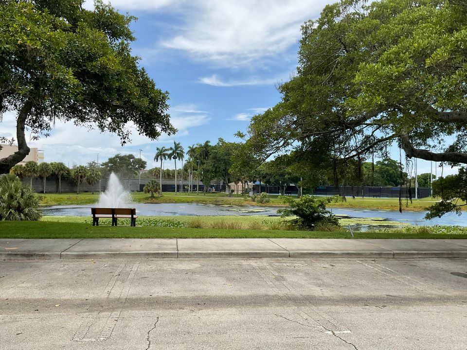 En Venta: $423,000 (2 camas, 1 baños, 999 Pies cuadrados)