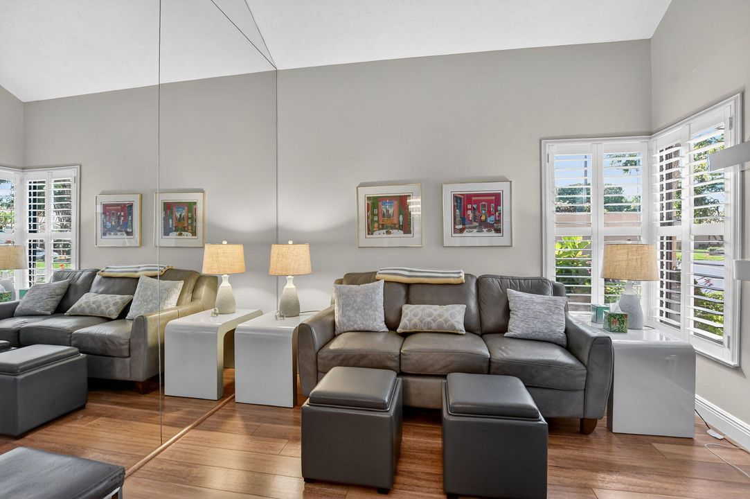 En Venta: $489,000 (2 camas, 2 baños, 1604 Pies cuadrados)