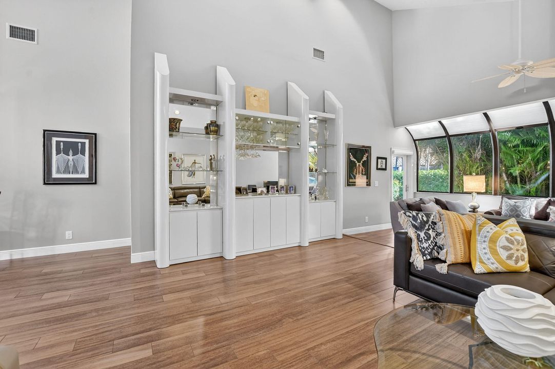 En Venta: $489,000 (2 camas, 2 baños, 1604 Pies cuadrados)