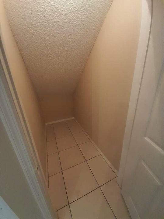 出租: $1,850 (2 贝兹, 2 浴室, 1051 平方英尺)