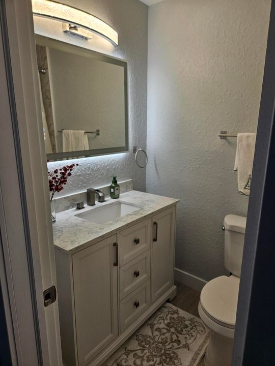 For Rent: $3,500 (3 beds, 2 baths, 1315 Square Feet)