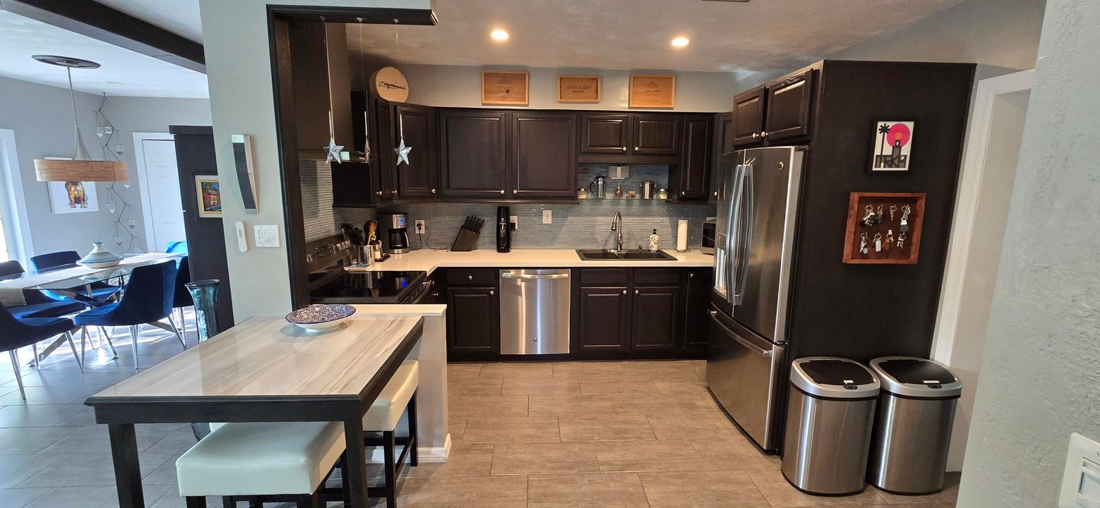 En Venta: $734,000 (3 camas, 2 baños, 1188 Pies cuadrados)