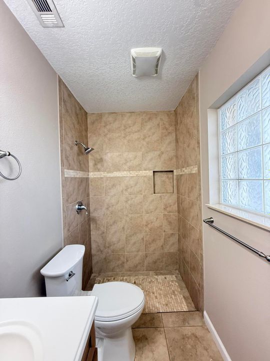 出租: $2,450 (3 贝兹, 2 浴室, 1513 平方英尺)