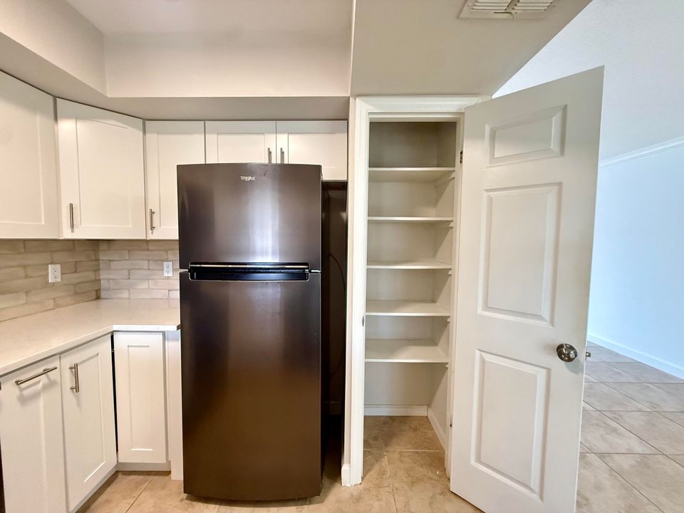 出租: $2,450 (3 贝兹, 2 浴室, 1513 平方英尺)