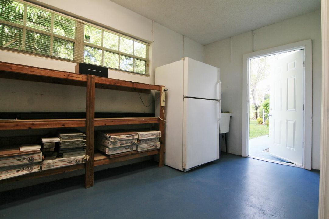 En Venta: $579,900 (3 camas, 3 baños, 2411 Pies cuadrados)