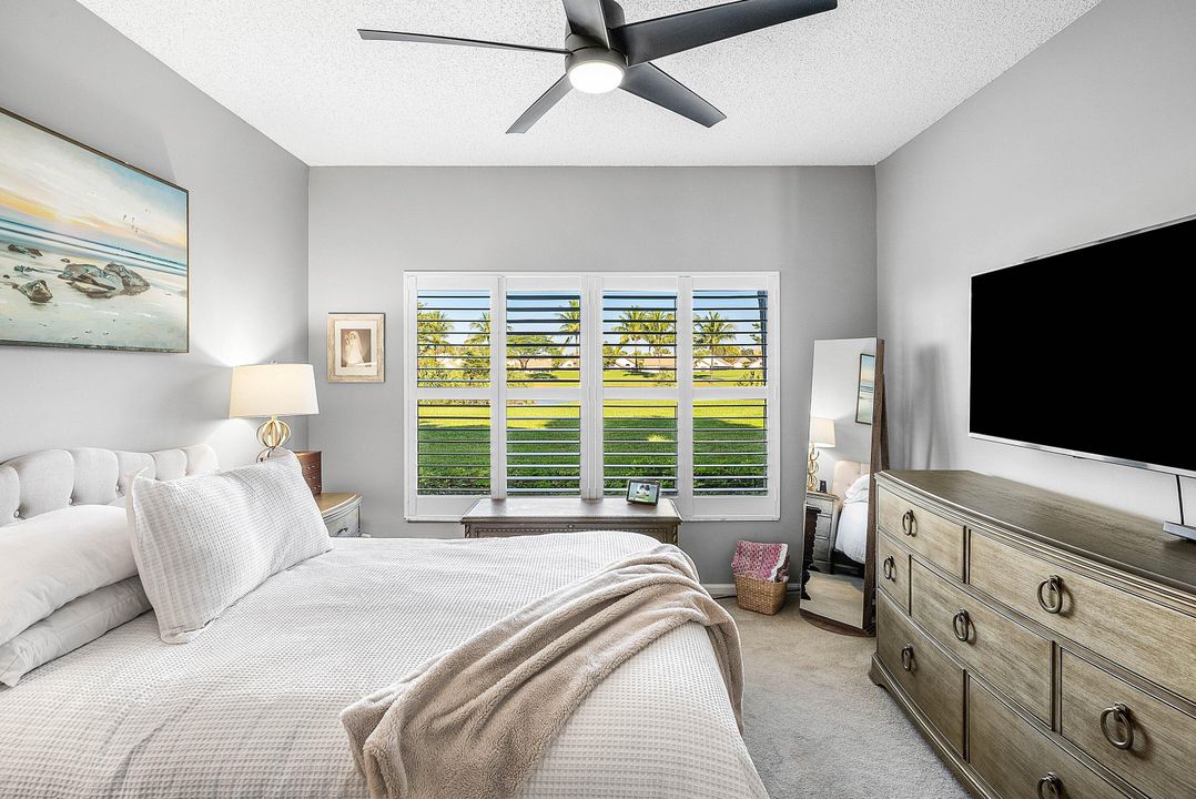 For Sale: $199,000 (2 beds, 2 baths, 1268 Square Feet)