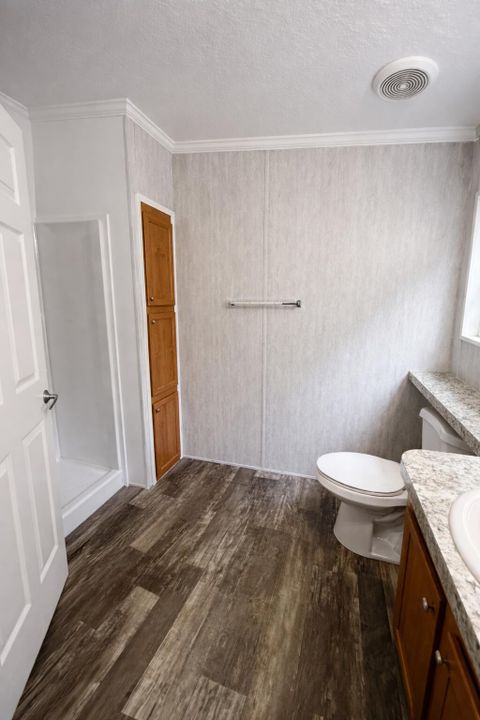 For Sale: $250,000 (2 beds, 2 baths, 1026 Square Feet)