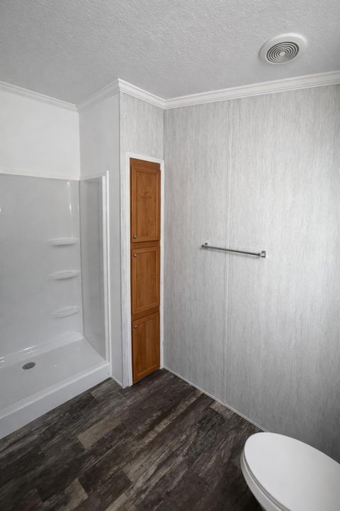 For Sale: $250,000 (2 beds, 2 baths, 1026 Square Feet)