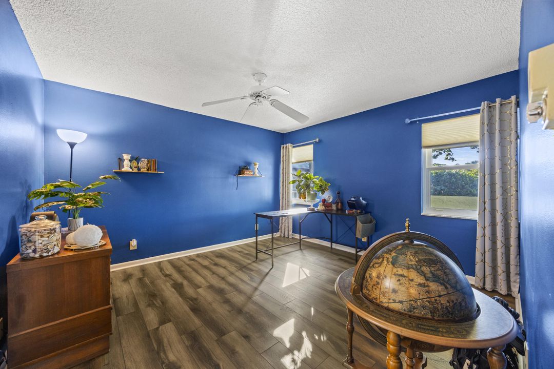 For Sale: $240,000 (2 beds, 2 baths, 1050 Square Feet)