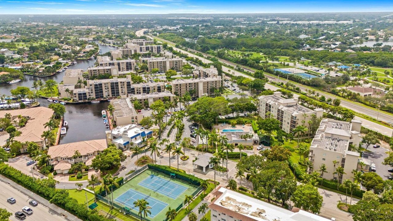 出租: $2,500 (2 贝兹, 2 浴室, 1130 平方英尺)