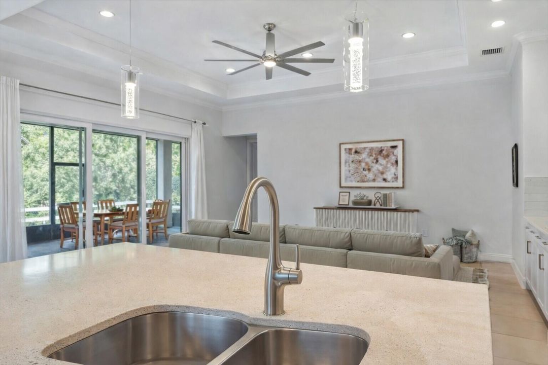 待售: $559,999 (3 贝兹, 2 浴室, 2253 平方英尺)