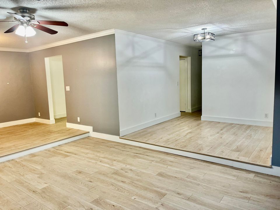 For Rent: $4,800 (4 beds, 2 baths, 1913 Square Feet)