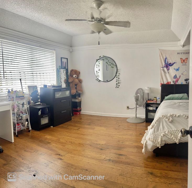 For Rent: $4,800 (4 beds, 2 baths, 1913 Square Feet)