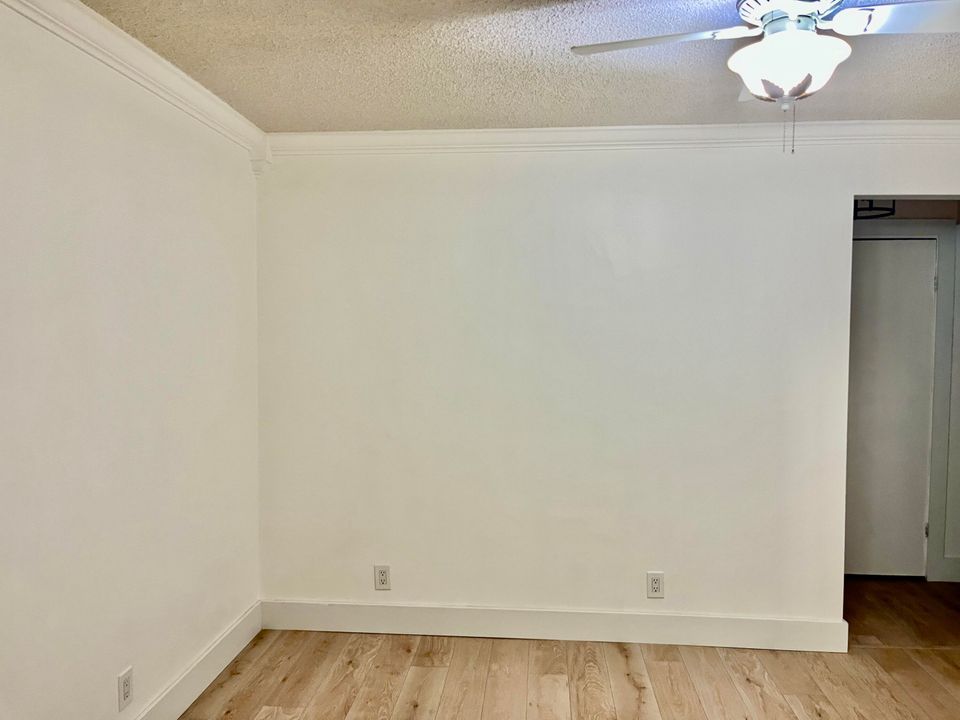 For Rent: $4,800 (4 beds, 2 baths, 1913 Square Feet)