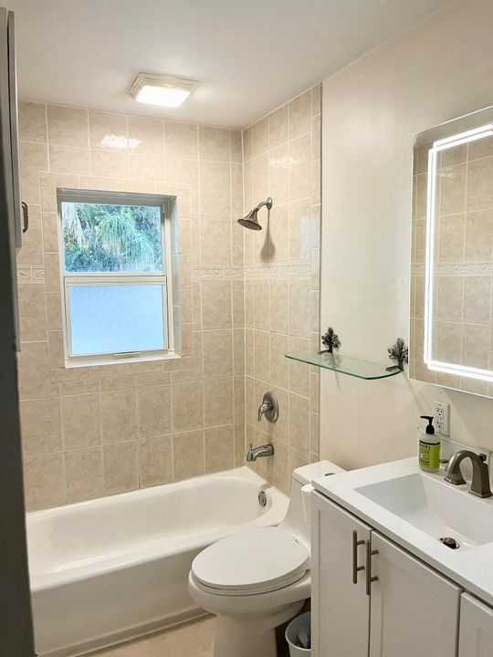 For Rent: $4,800 (4 beds, 2 baths, 1913 Square Feet)