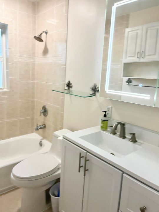 For Rent: $4,800 (4 beds, 2 baths, 1913 Square Feet)