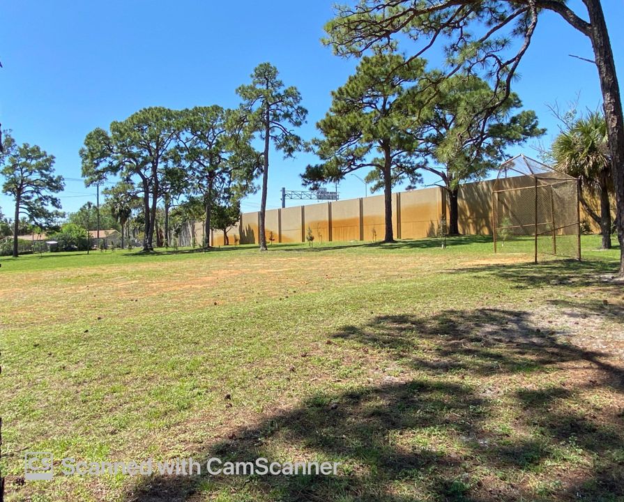 For Rent: $4,800 (4 beds, 2 baths, 1913 Square Feet)