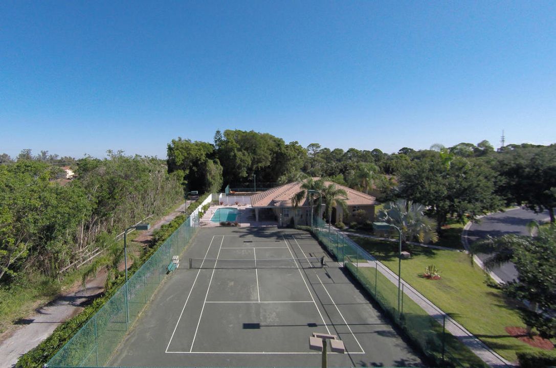 For Rent: $3,300 (2 beds, 2 baths, 1458 Square Feet)