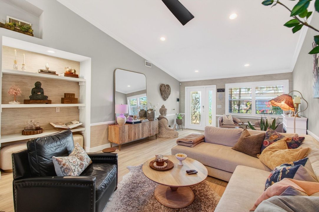 For Sale: $649,999 (3 beds, 2 baths, 1565 Square Feet)