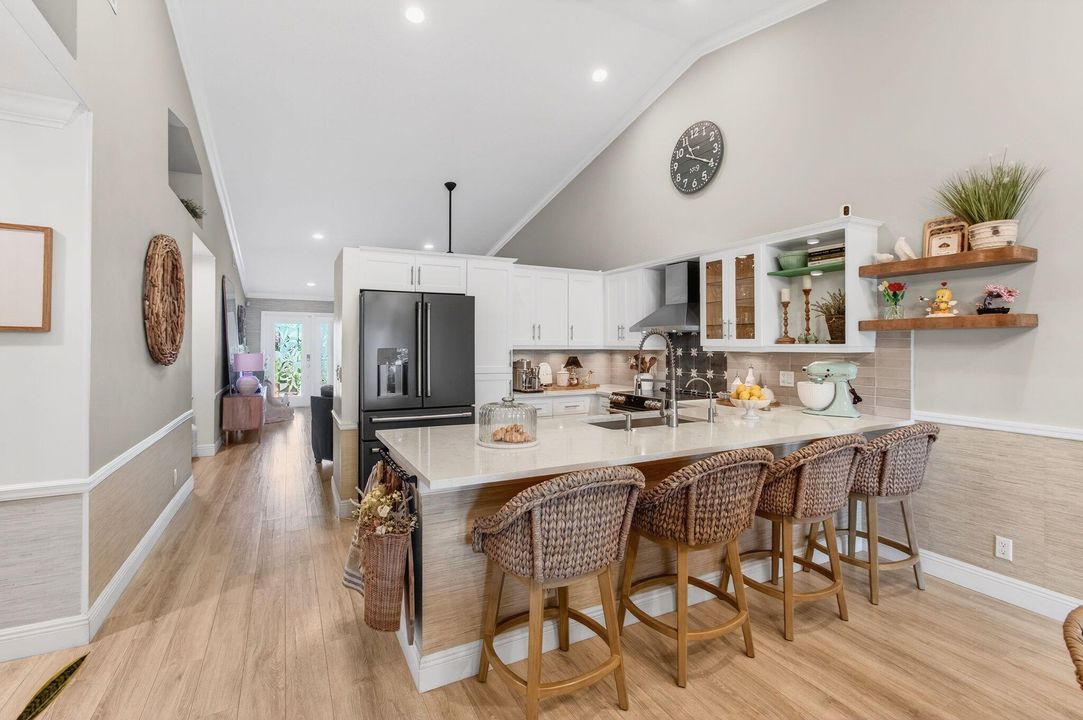 For Sale: $649,999 (3 beds, 2 baths, 1565 Square Feet)