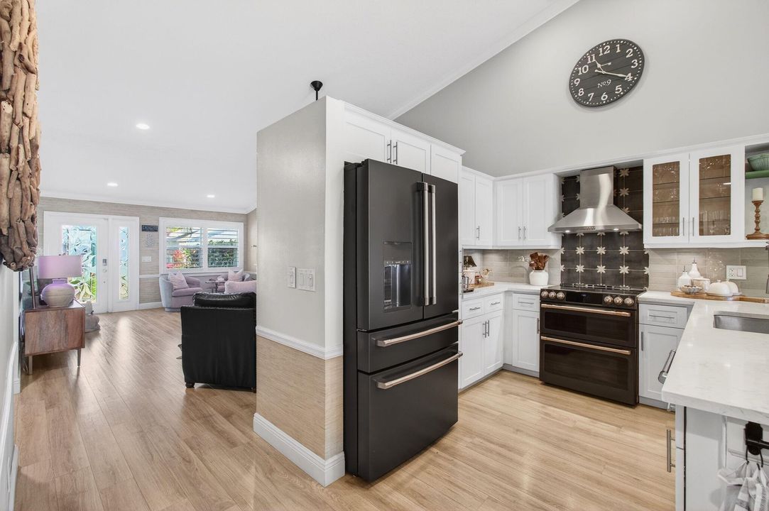 For Sale: $649,999 (3 beds, 2 baths, 1565 Square Feet)