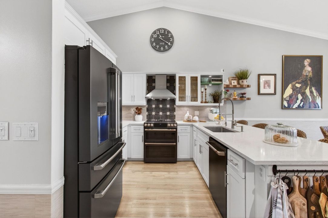 For Sale: $649,999 (3 beds, 2 baths, 1565 Square Feet)