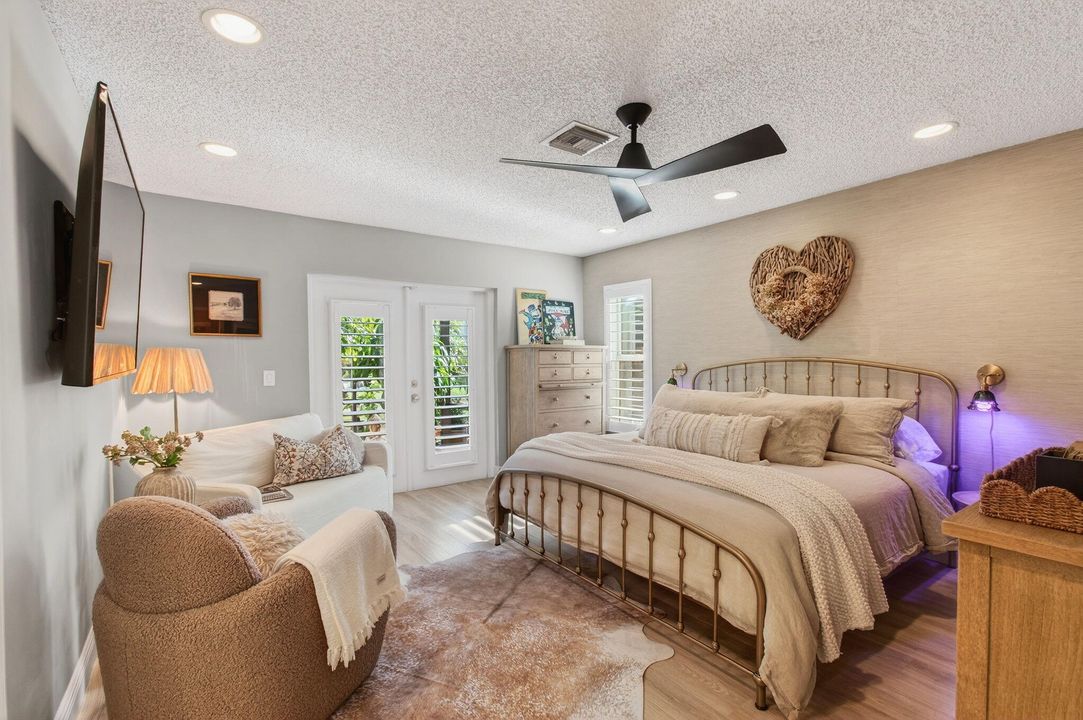 For Sale: $649,999 (3 beds, 2 baths, 1565 Square Feet)