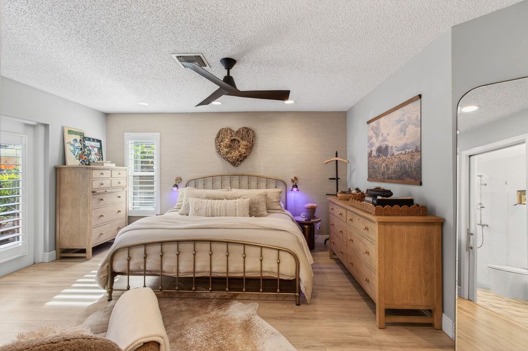 For Sale: $649,999 (3 beds, 2 baths, 1565 Square Feet)