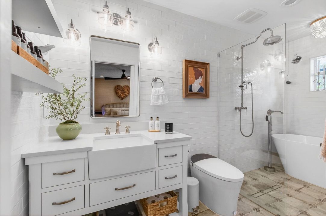 For Sale: $649,999 (3 beds, 2 baths, 1565 Square Feet)