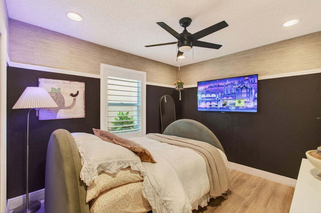 For Sale: $649,999 (3 beds, 2 baths, 1565 Square Feet)