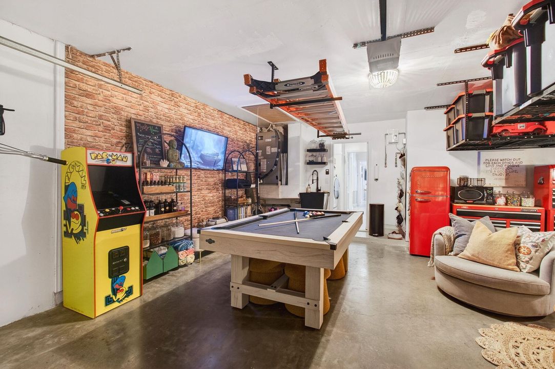 For Sale: $649,999 (3 beds, 2 baths, 1565 Square Feet)