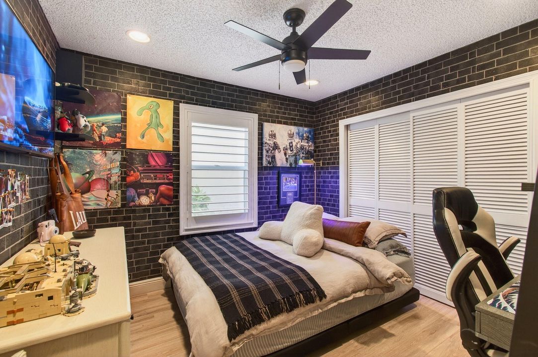 For Sale: $649,999 (3 beds, 2 baths, 1565 Square Feet)