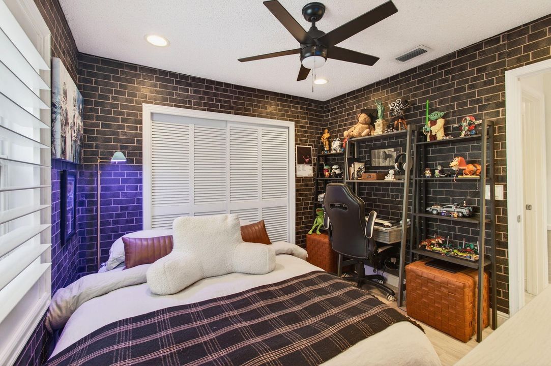 For Sale: $649,999 (3 beds, 2 baths, 1565 Square Feet)