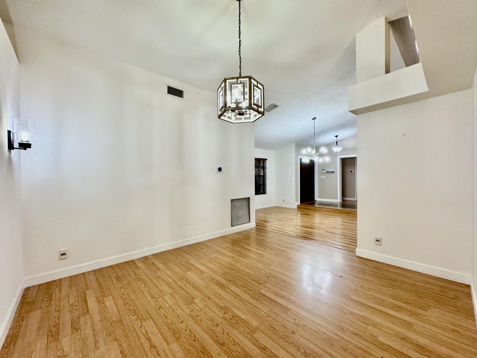 В аренду: $5,500 (4 спален, 2 ванн, 2292 Квадратных фут)