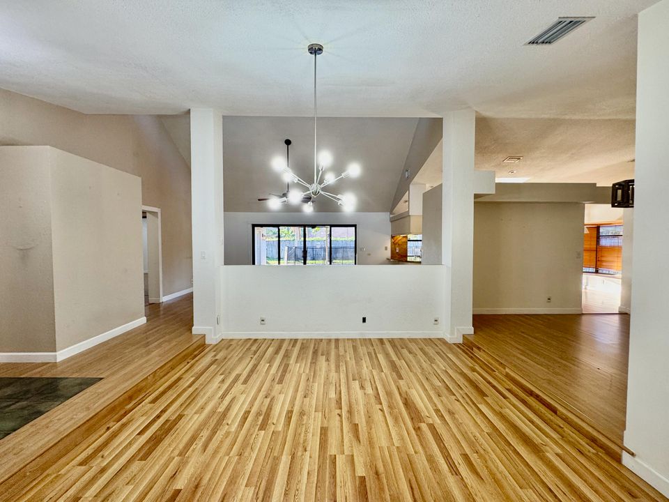 В аренду: $5,500 (4 спален, 2 ванн, 2292 Квадратных фут)