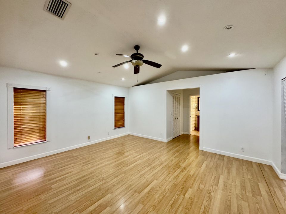 В аренду: $5,500 (4 спален, 2 ванн, 2292 Квадратных фут)