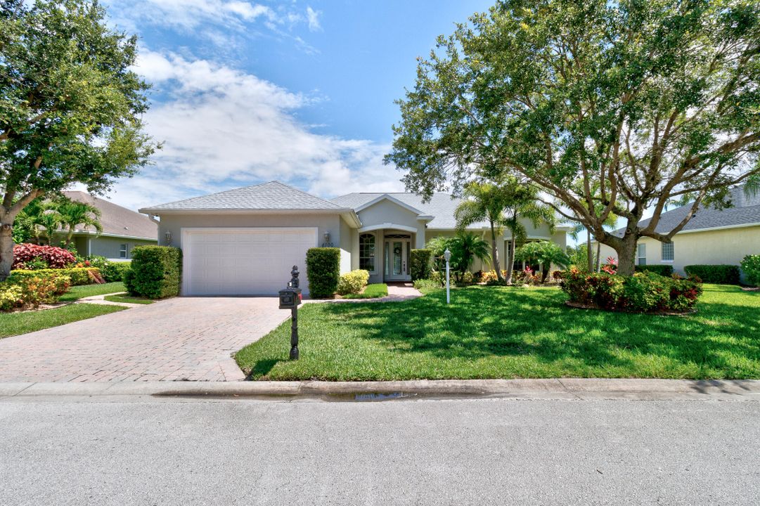 待售: $633,000 (3 贝兹, 2 浴室, 2130 平方英尺)