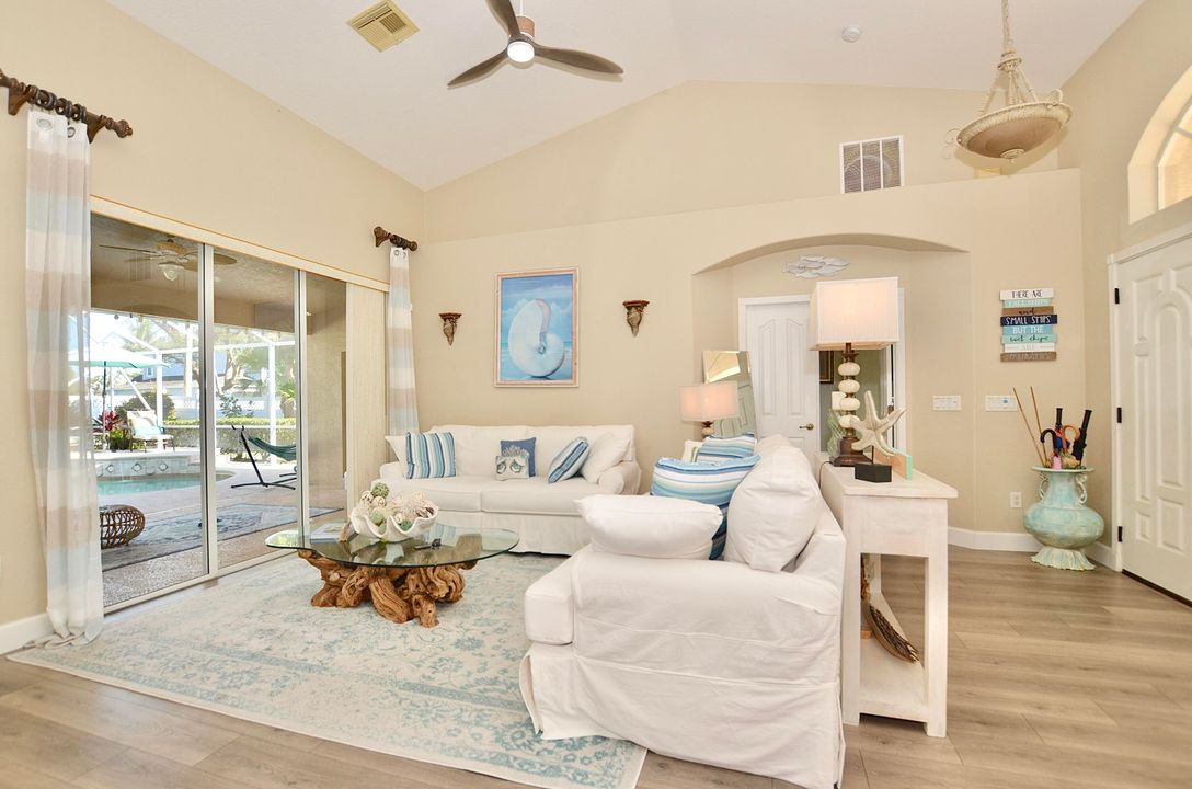 En Venta: $539,000 (3 camas, 2 baños, 2234 Pies cuadrados)