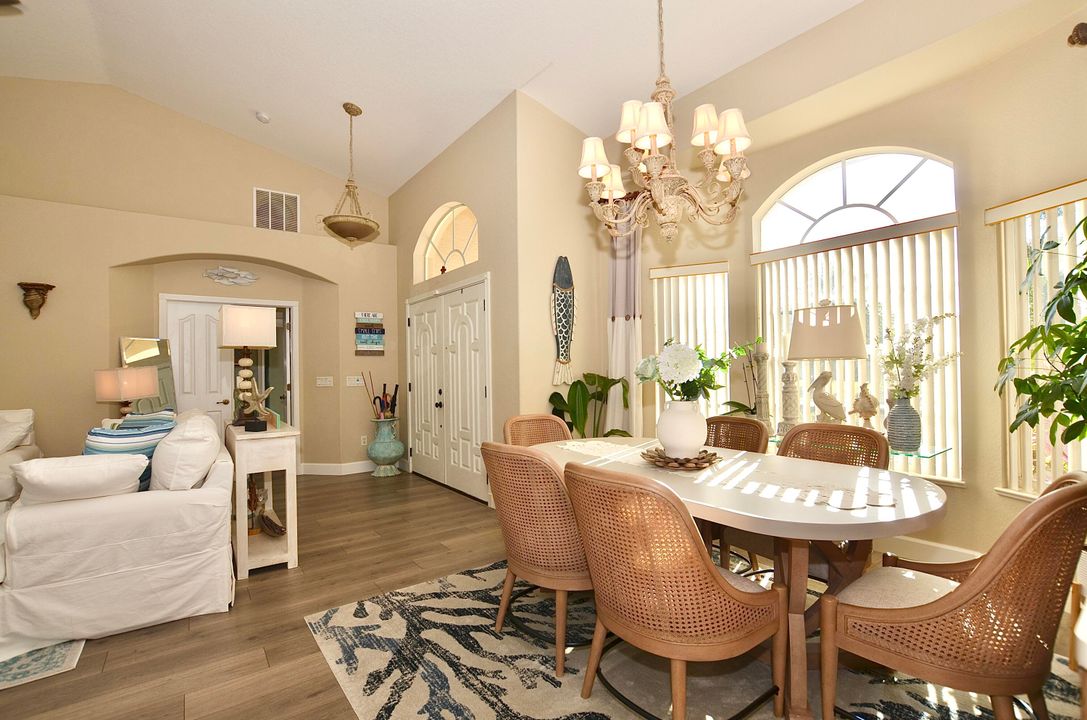 En Venta: $539,000 (3 camas, 2 baños, 2234 Pies cuadrados)